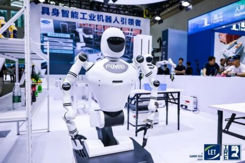 let 2025盛大开幕 数智工厂 智慧物流 机器人,一展get创新科技